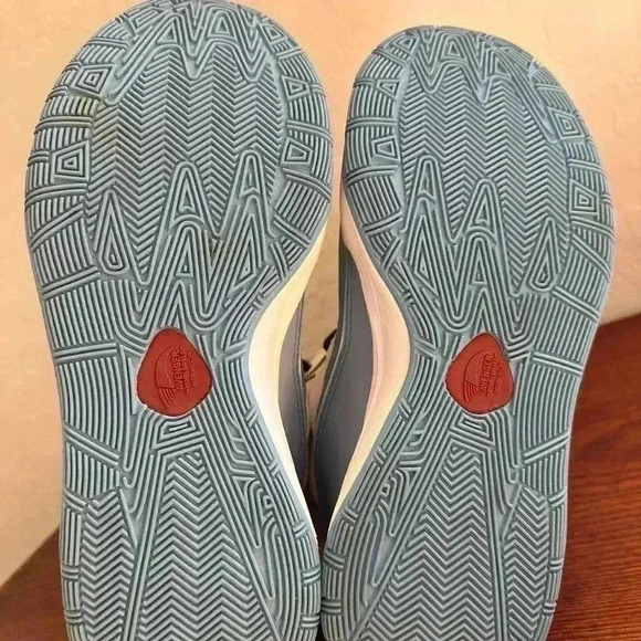 Avenger Work Boots Reaction Mid CN A811 Men's Size 8.5 White Blue Black - Picture 13 of 13